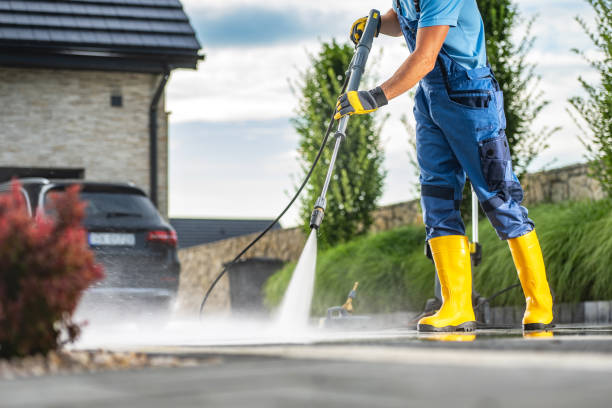 Best Animal Enclosure Cleaning  in Fort Bragg, CA